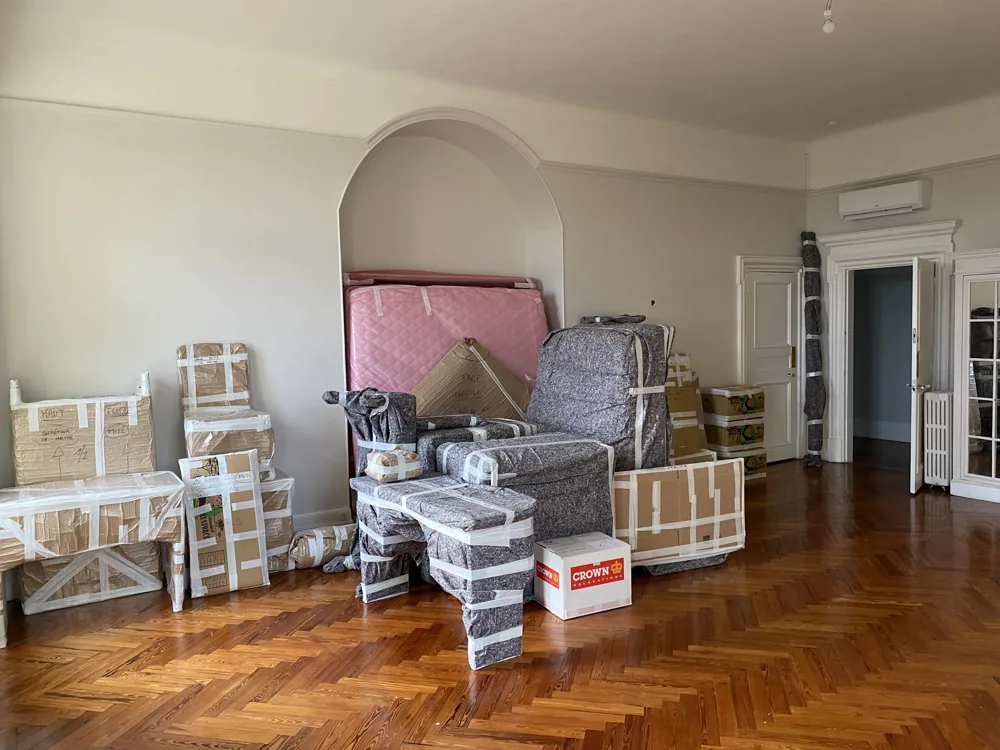 Mobilier emballé en box sécurisé